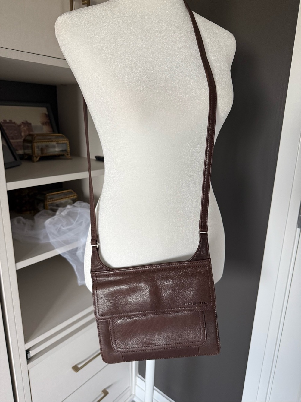 VNTG Fossil Taupe Leather Double Flap Crossbody Wallet Bag
